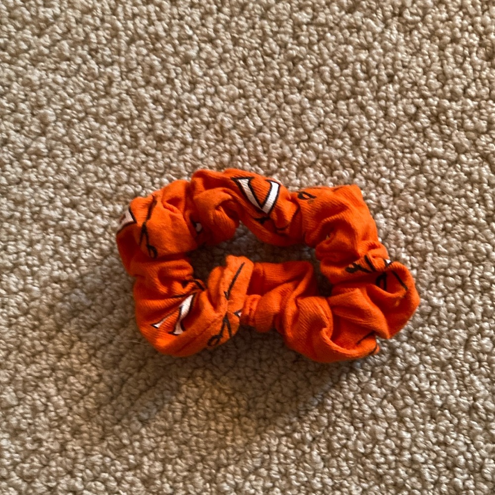 University of Virginia Large Scrunchie Orange Wahoo UVA Hair Tie EUC Clean
